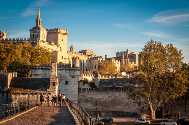 avignon-france-travel