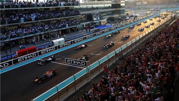 F1-Auto-Racing-dubai--social-magazine