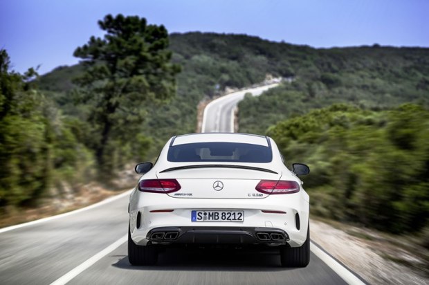 amg-c63s-social-magazine